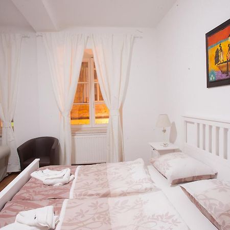 Guest House Nokturno Zagreb Room photo